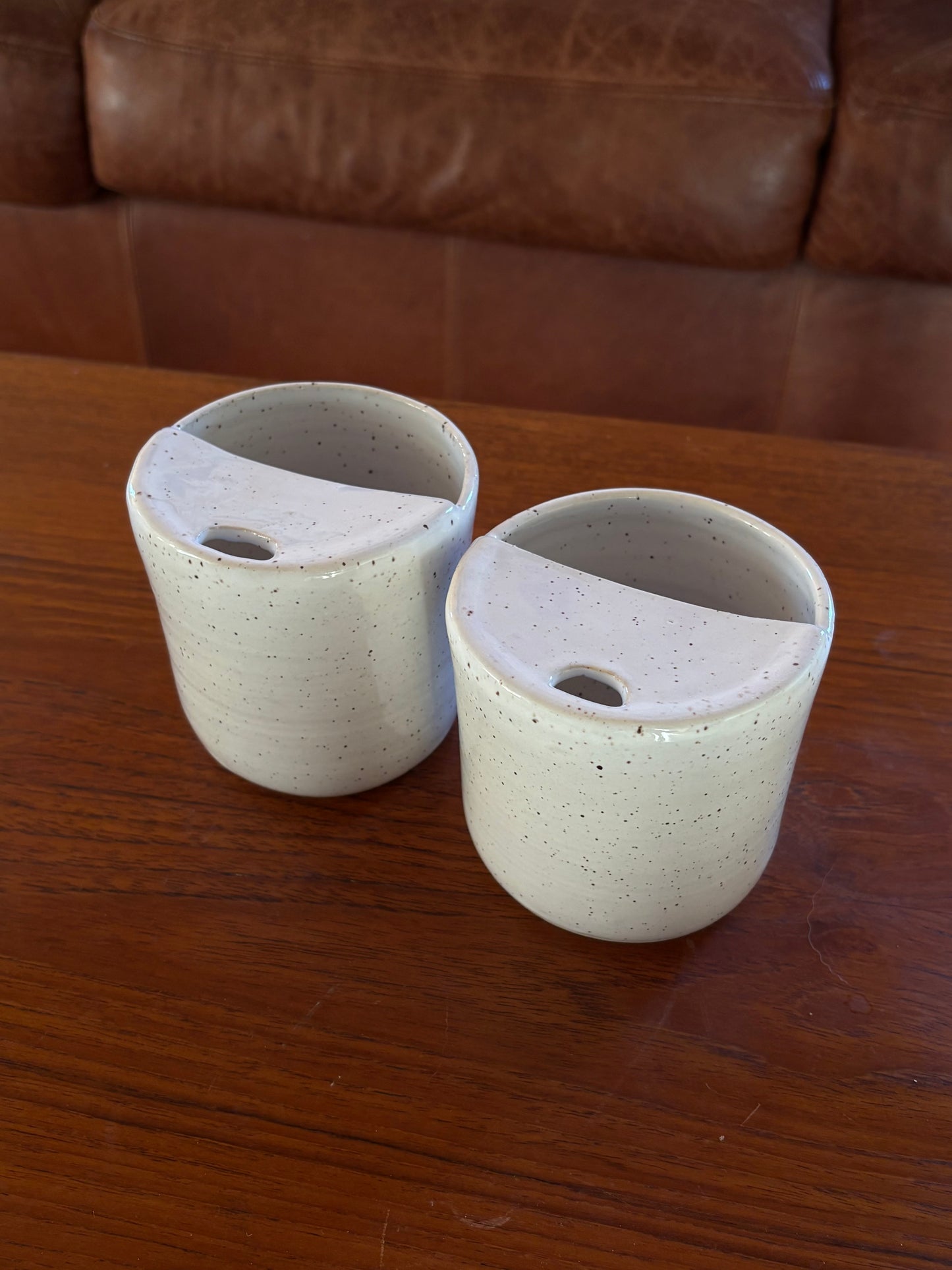 White speckled traveller